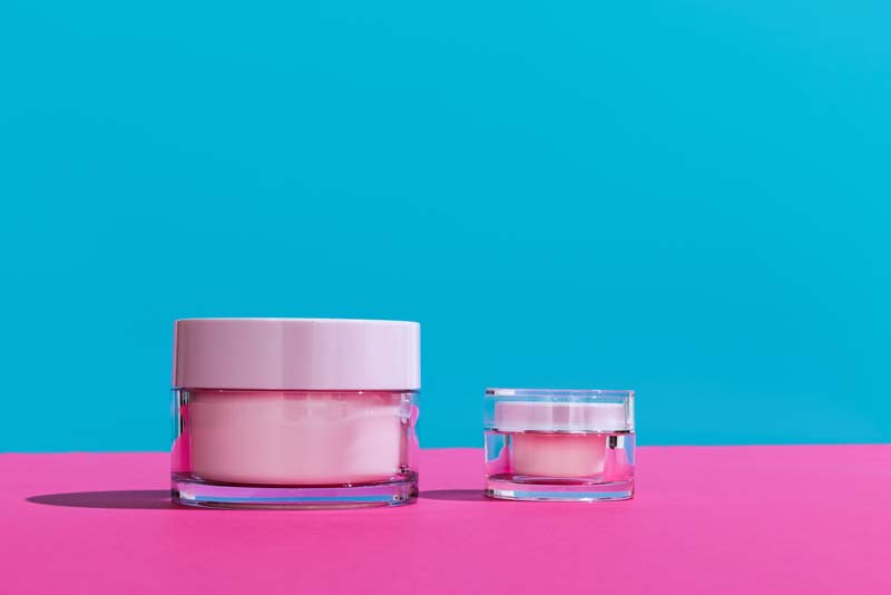 Cosmetic Closures